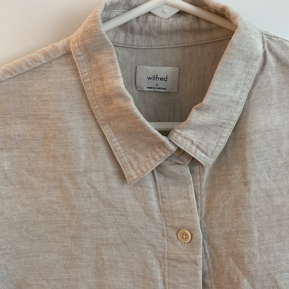 Aritzia Wilfred Proposal Button Up - Picture 3 of 3